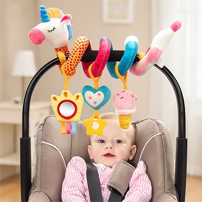 bebe dans un siege auto jou avec Spirale d'activité bébé licorne