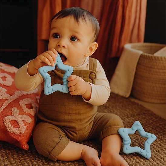 bebe jou avec Anneau de dentition bleu